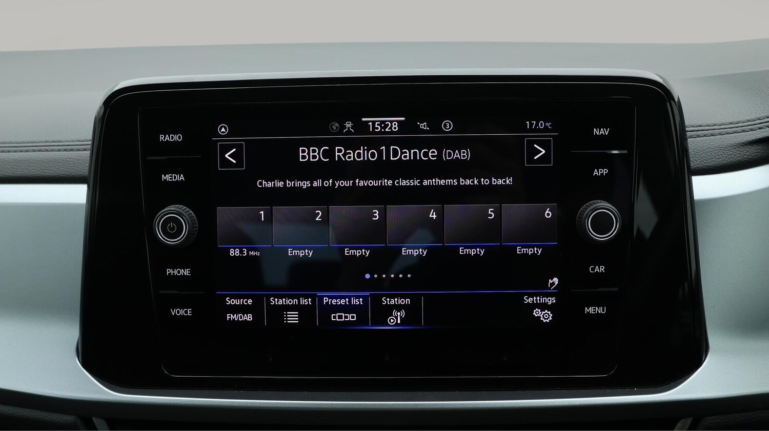 Used Volkswagen T-Roc 2022 for sale - 76153176: Photo 15