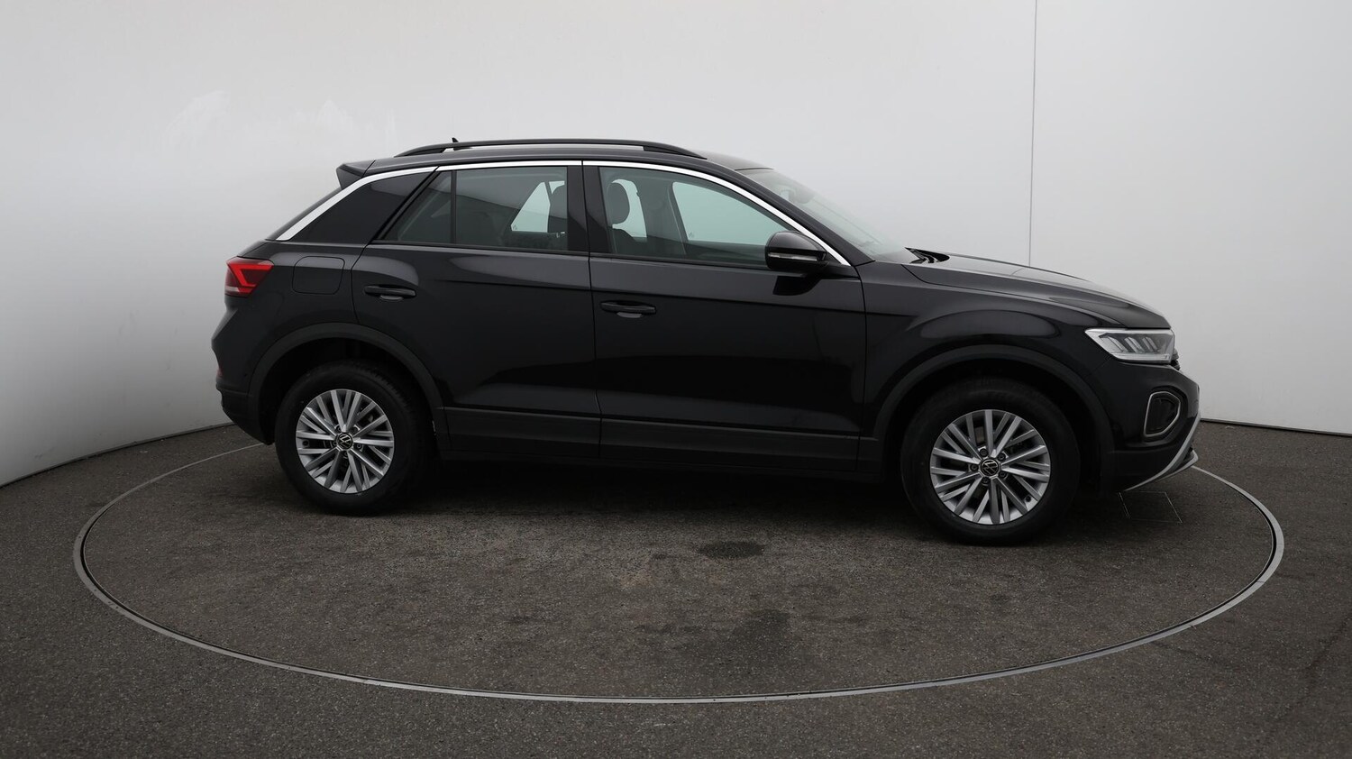 Used Volkswagen T-Roc 2022 for sale - 76153176: Photo 36