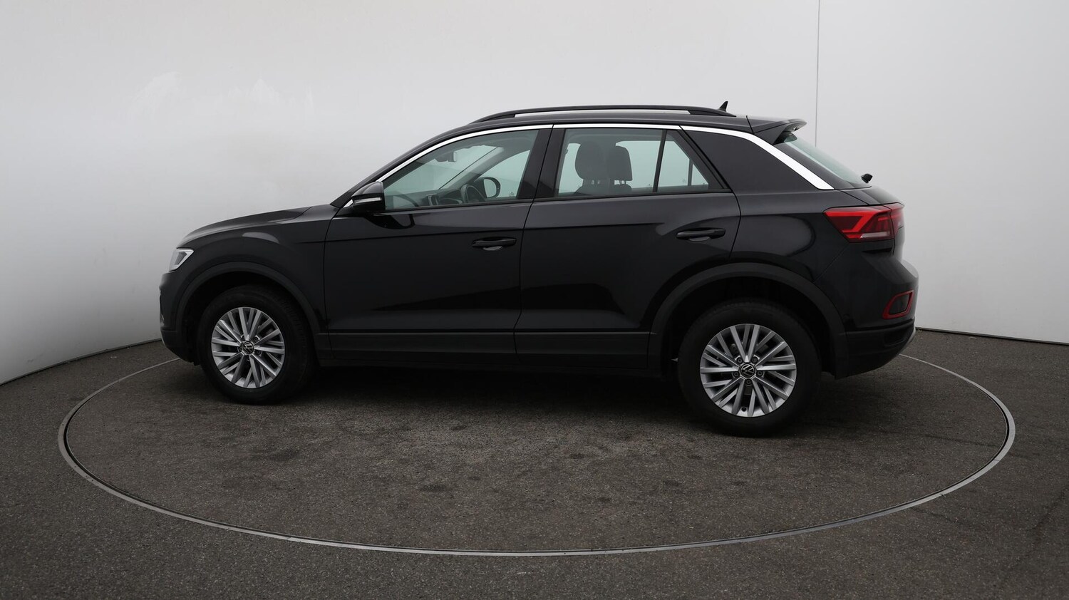 Used Volkswagen T-Roc 2022 for sale - 76153176: Photo 57