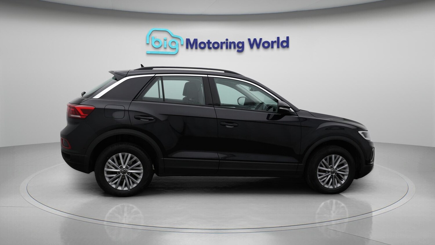 Used Volkswagen T-Roc 2022 for sale - 76153176: Photo 9