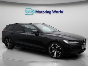 2022 (22) - 2.0h T6 Recharge 18.8kWh Plus Dark Estate 5dr Petrol Plug-in Hybrid Auto AW