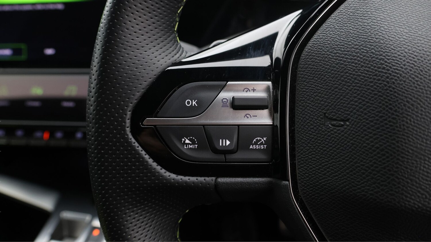 Used Peugeot 408 for sale - 77245574: Photo 24