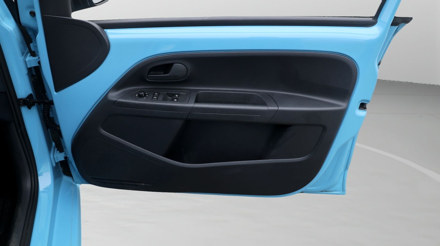 Used Volkswagen up! 2023 for sale - 77363239: Photo 15