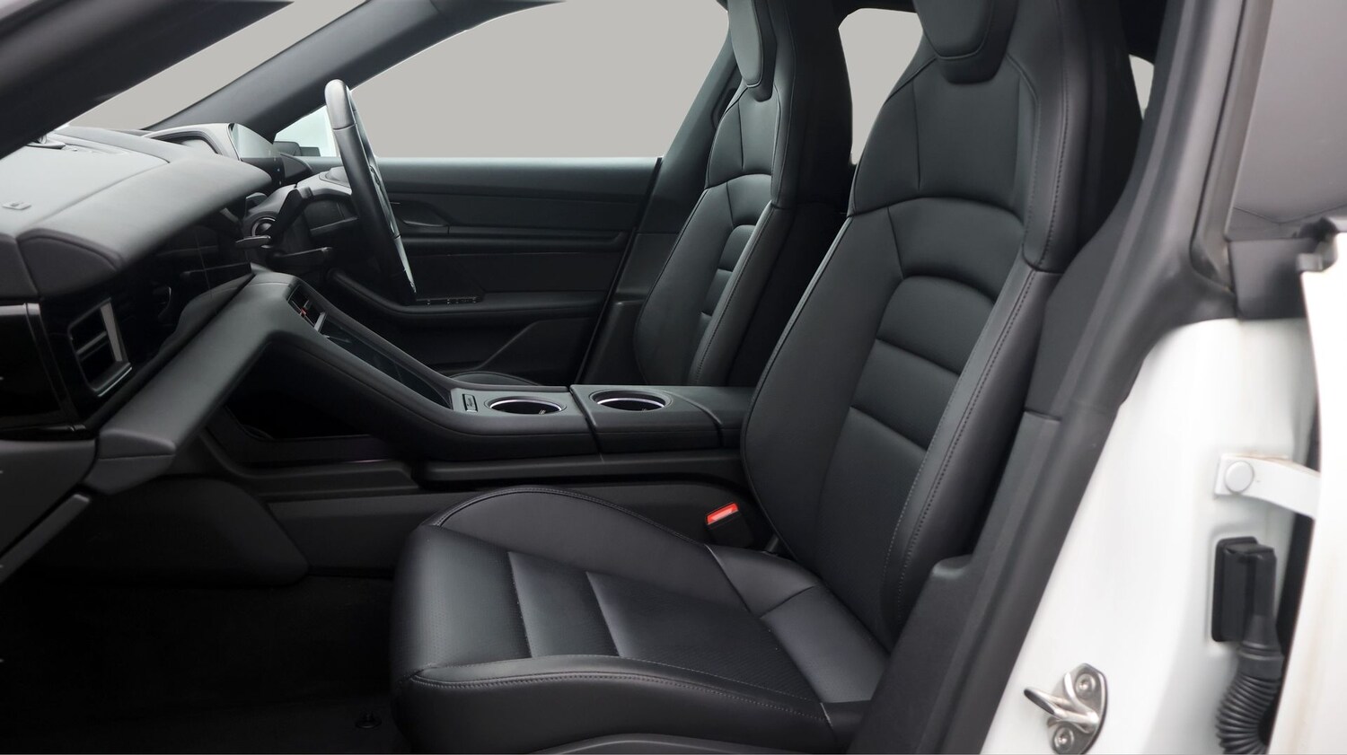 Used Porsche Taycan 2023 for sale - 77454283: Photo 14