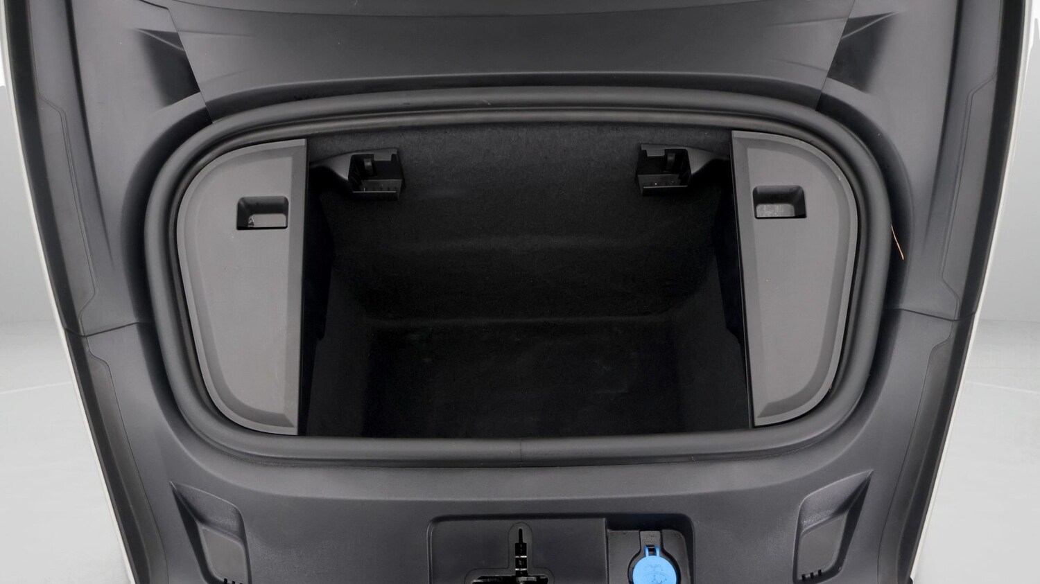 Used Porsche Taycan 2023 for sale - 77454283: Photo 19