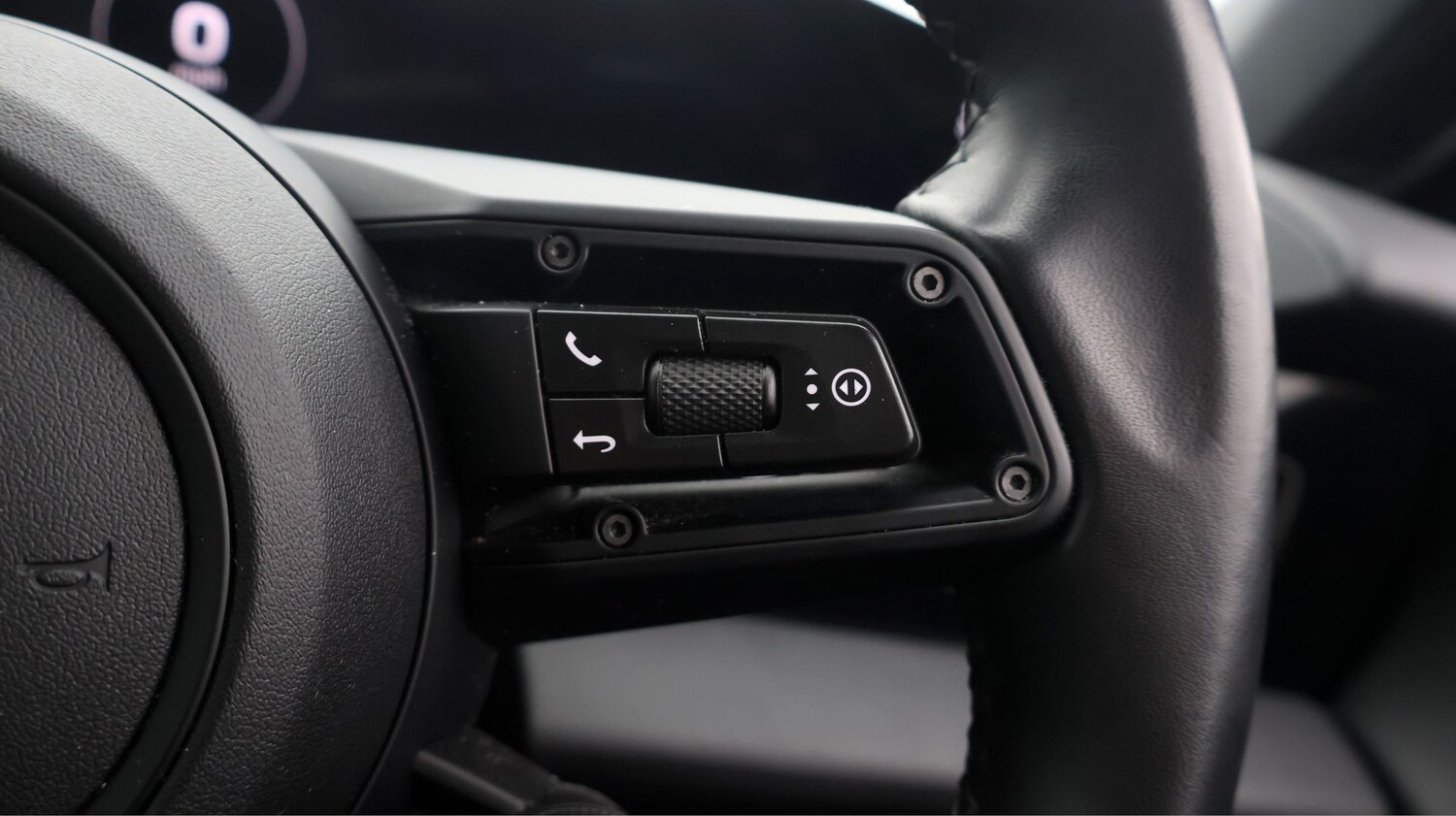 Used Porsche Taycan 2023 for sale - 77454283: Photo 24