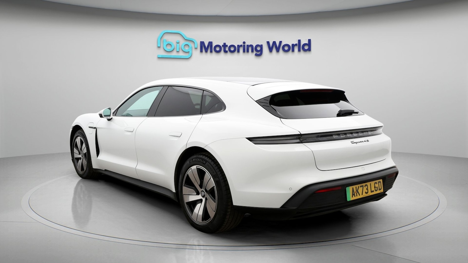 Used Porsche Taycan 2023 for sale - 77454283: Photo 5