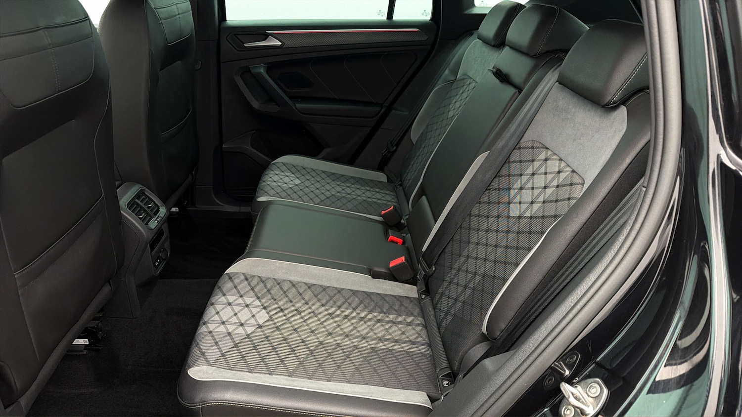 Used Volkswagen Tiguan 2023 for sale - 78083872: Photo 15