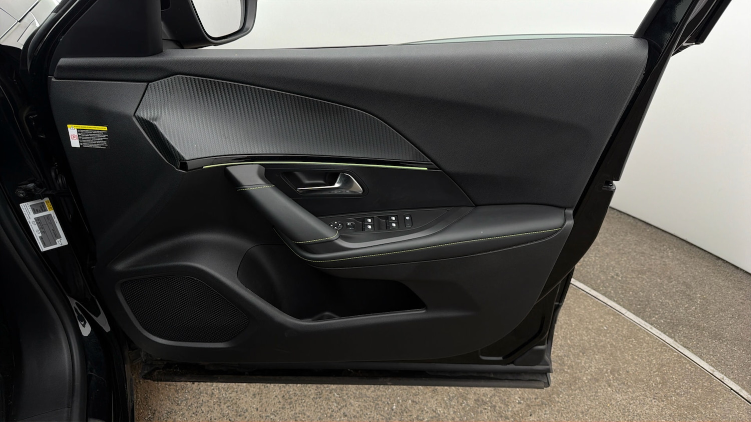 Used Peugeot 2008 2024 for sale - 77945611: Photo 14