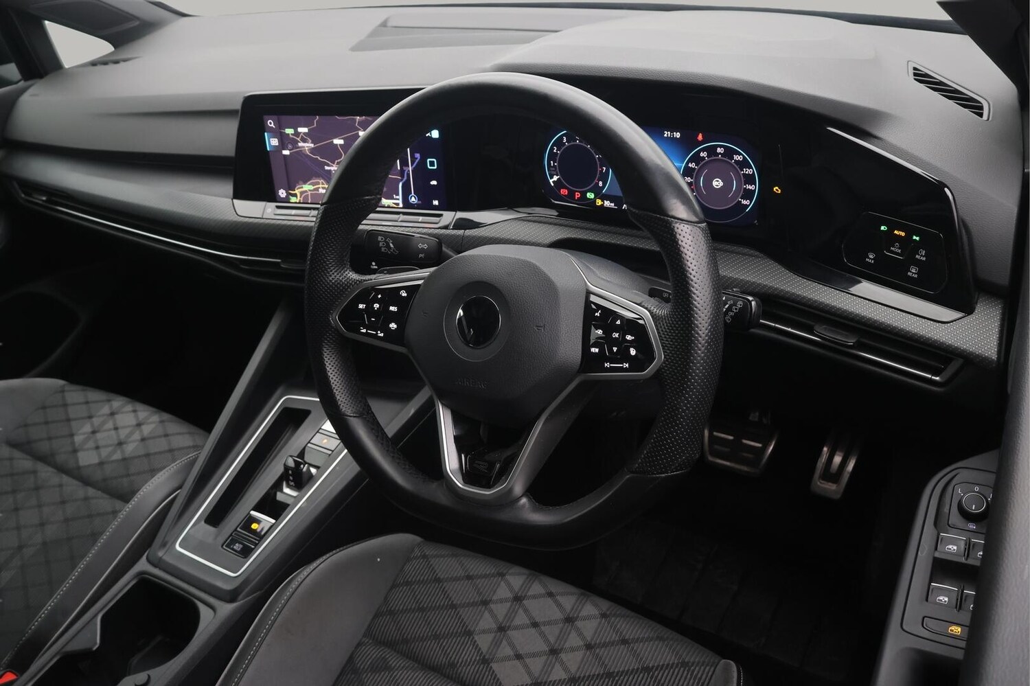 Used Volkswagen Golf 2022 for sale - 76742631: Photo 10