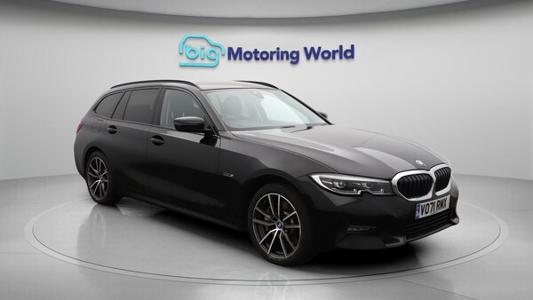 Used BMW 3 Series 2021 for sale - 76189771: Photo 2