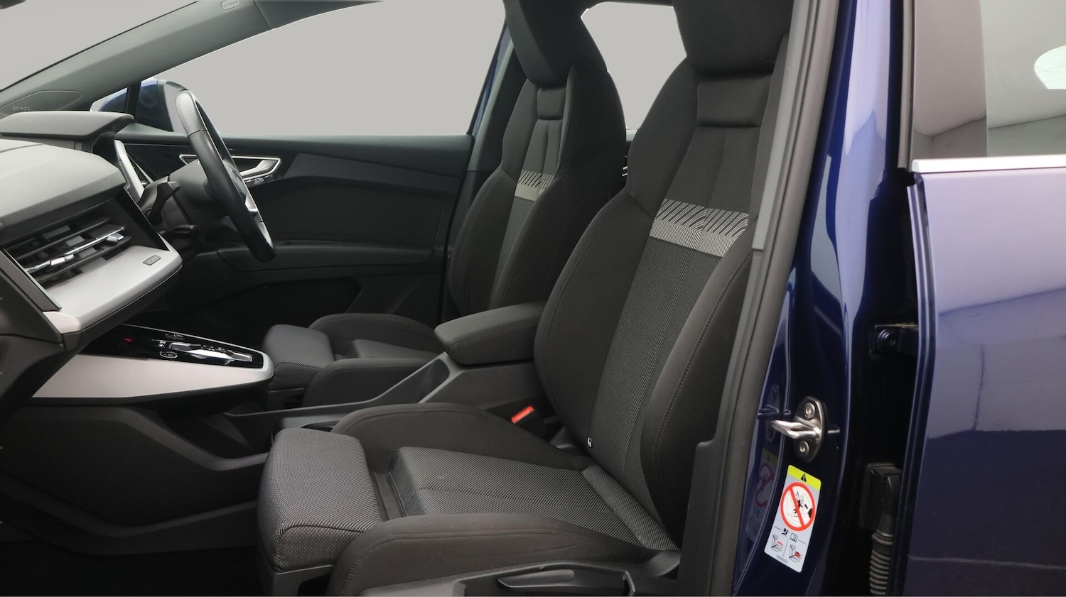 Used Audi Q4 e-tron 2022 for sale - 76632694: Photo 15