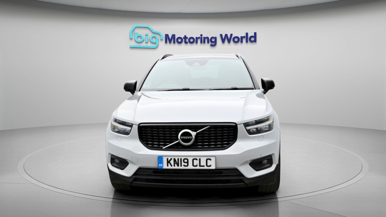 Used Volvo XC40 2019 for sale - 77946283: Photo 2
