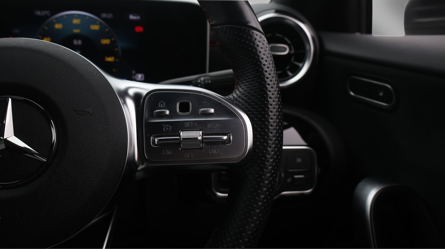 Used Mercedes-Benz A-Class 2020 for sale - 77678961: Photo 24