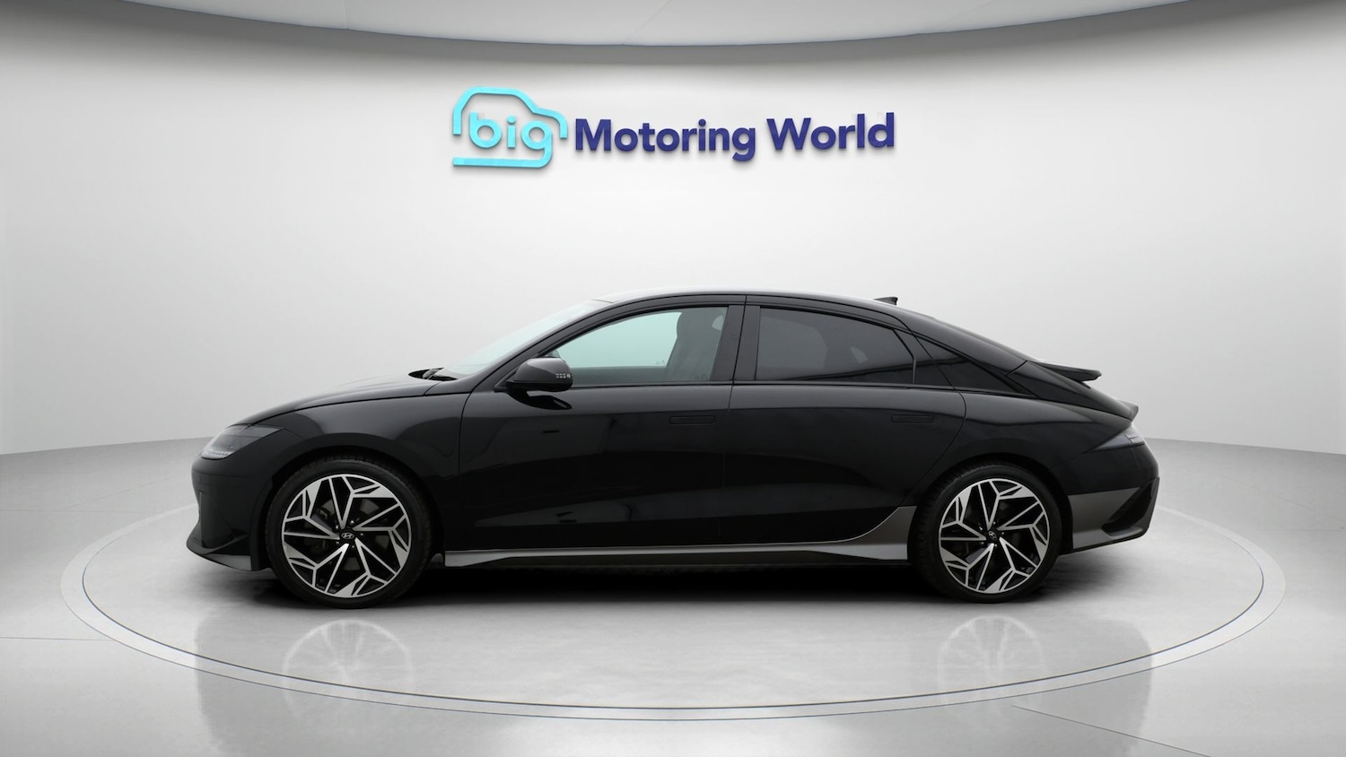 Used Hyundai IONIQ 6 2023 for sale - 77715201: Photo 4