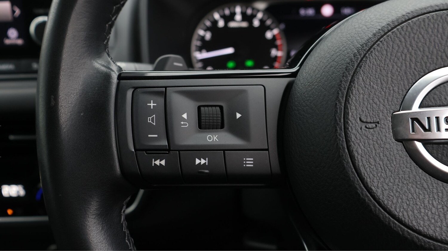 Used Nissan Qashqai for sale - 77617584: Photo 23