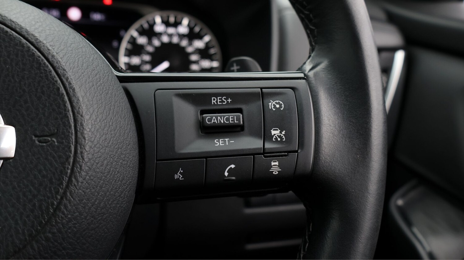 Used Nissan Qashqai for sale - 77617584: Photo 24