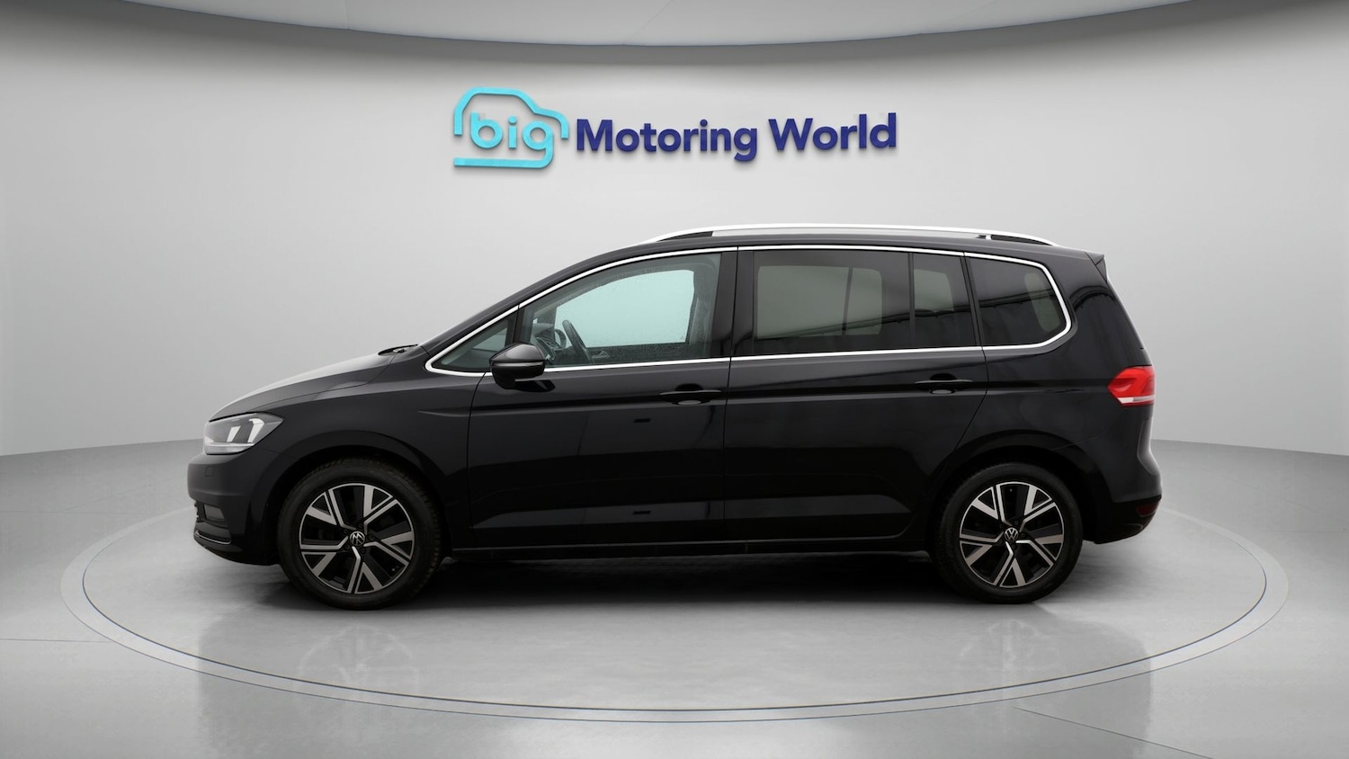 Used Volkswagen Touran for sale - 77715204: Photo 4