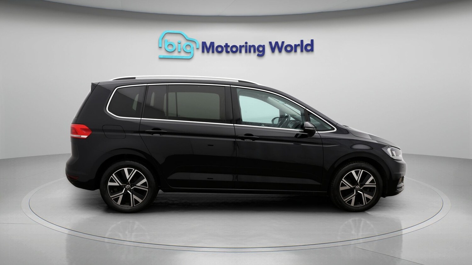 Used Volkswagen Touran for sale - 77715204: Photo 8