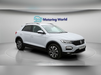 Used Volkswagen T-Roc 2022 for sale - 77182010: Photo