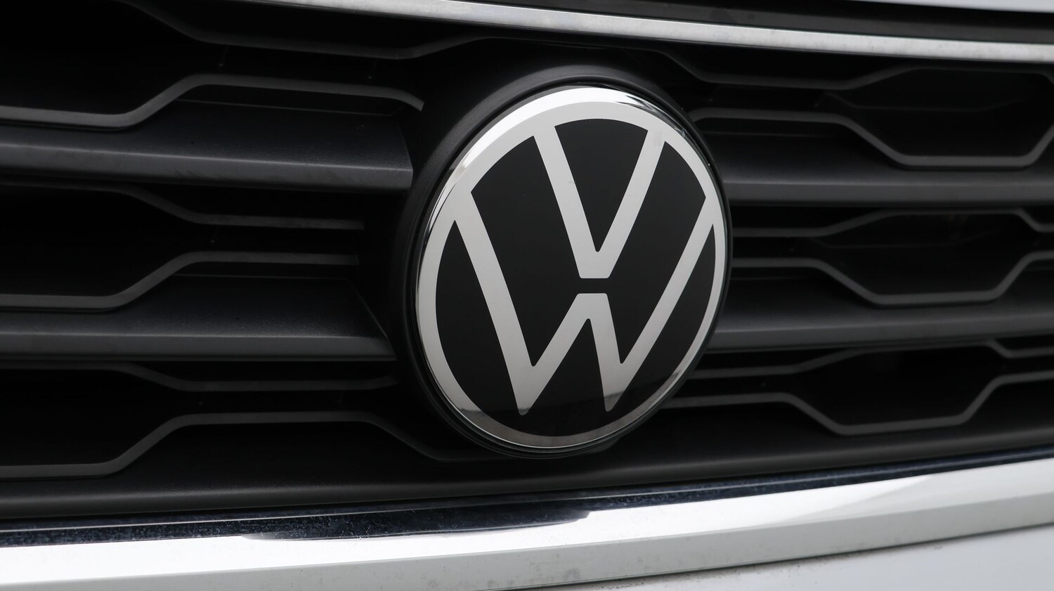 Used Volkswagen T-Roc for sale - 77182010: Photo 24