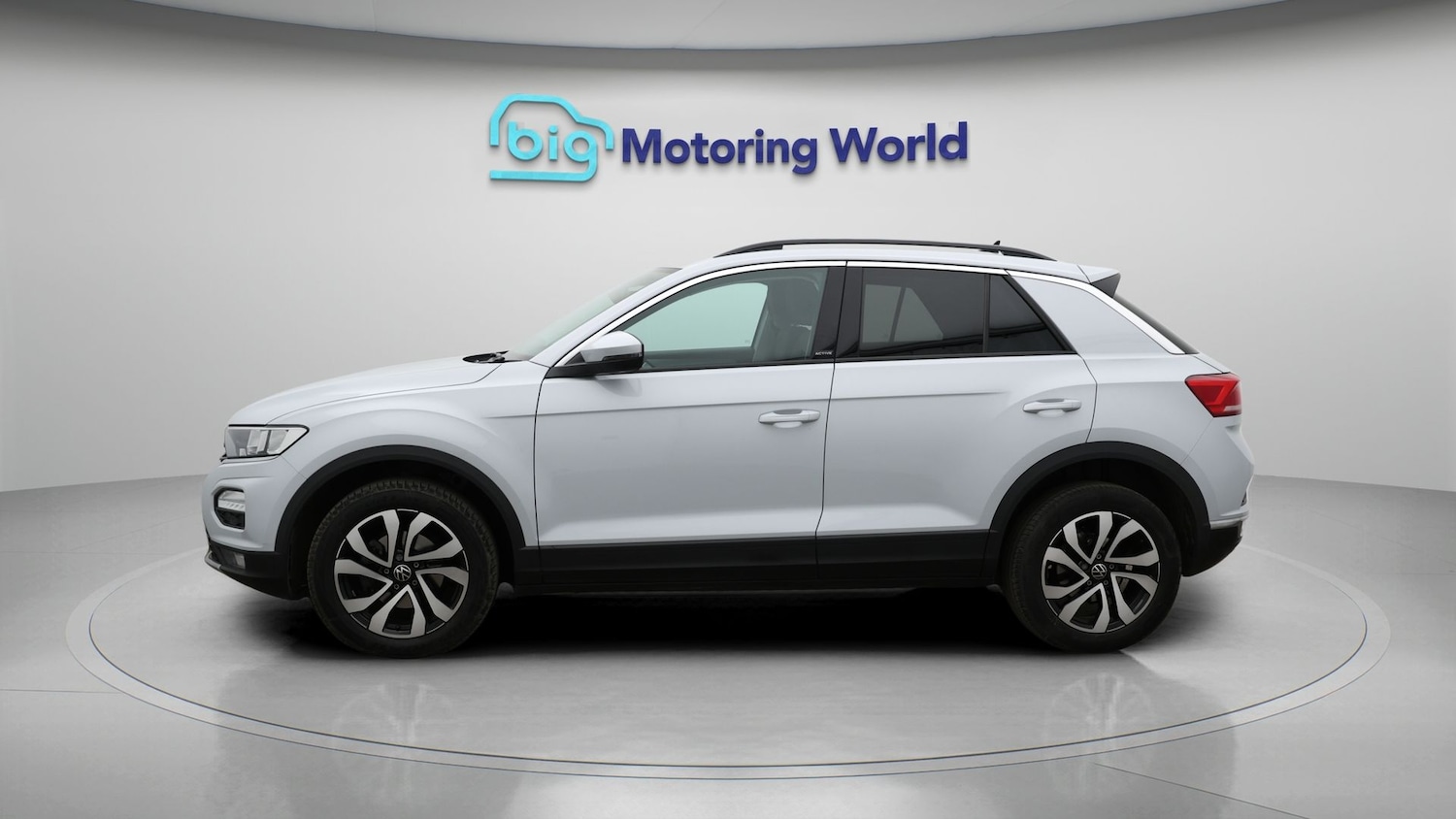 Used Volkswagen T-Roc for sale - 77182010: Photo 4