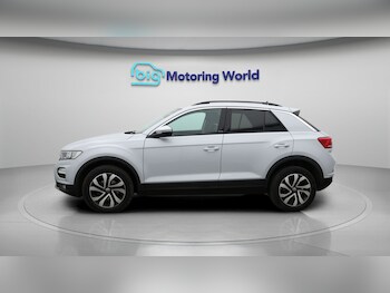 Used Volkswagen T-Roc 2022 for sale - 77182010: Photo