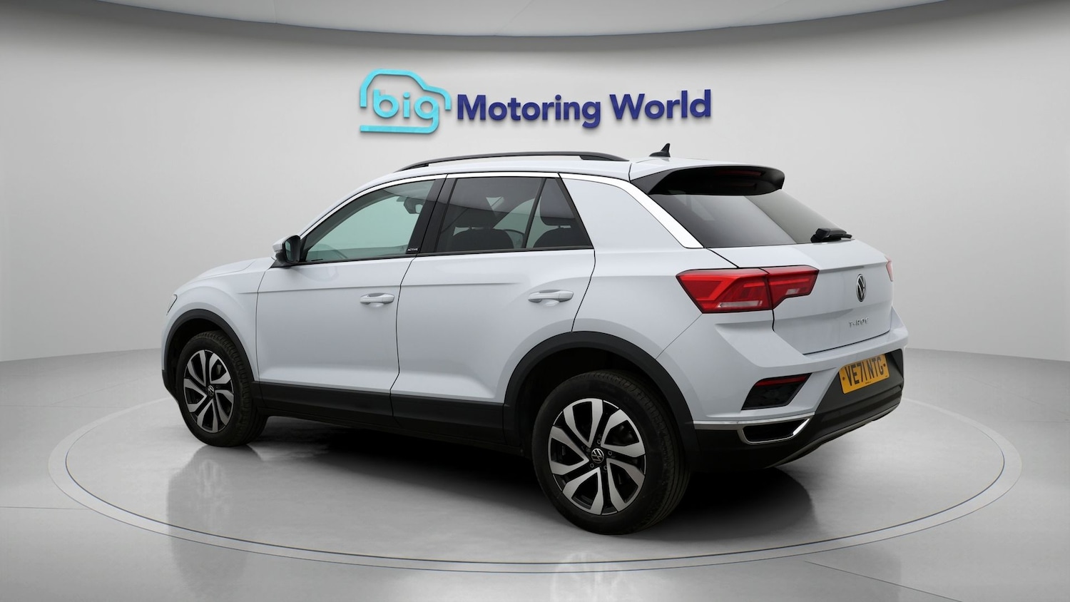 Used Volkswagen T-Roc for sale - 77182010: Photo 5