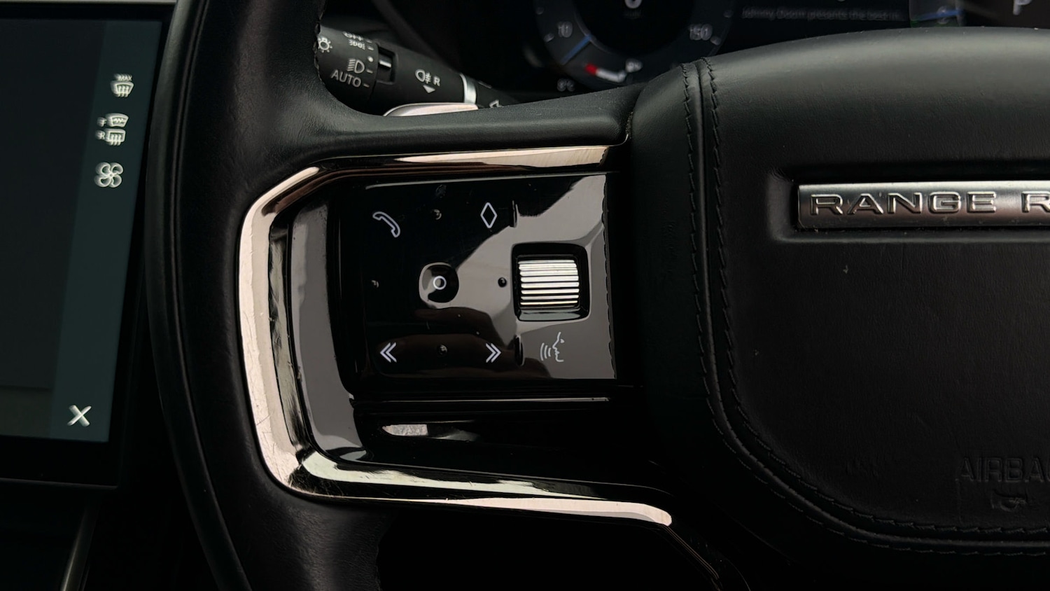 Used Land Rover Range Rover Velar 2024 for sale - 77975771: Photo 23