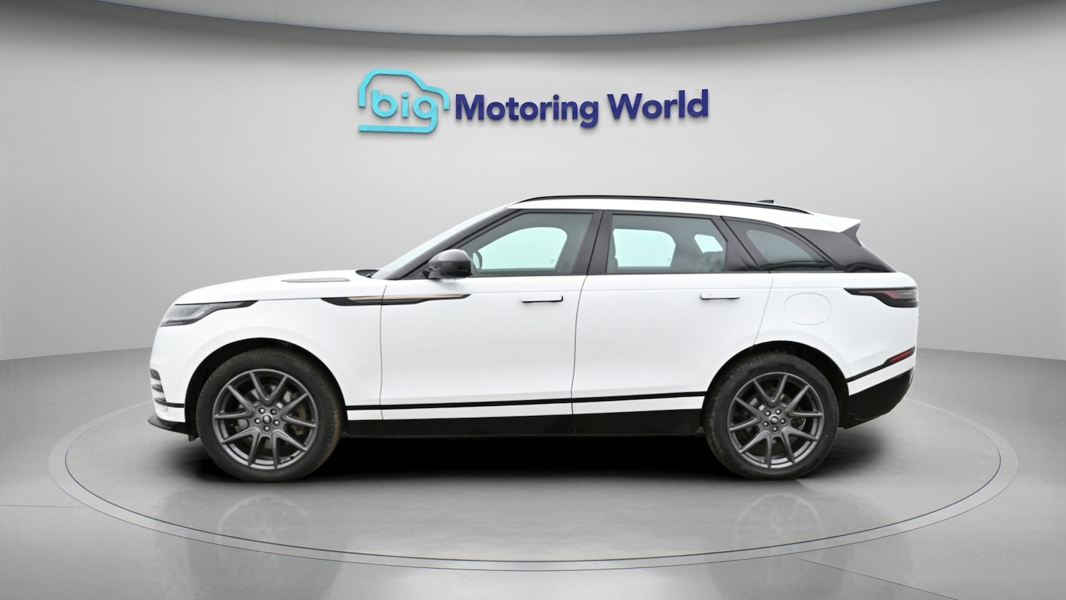 Used Land Rover Range Rover Velar 2024 for sale - 77975771: Photo 4