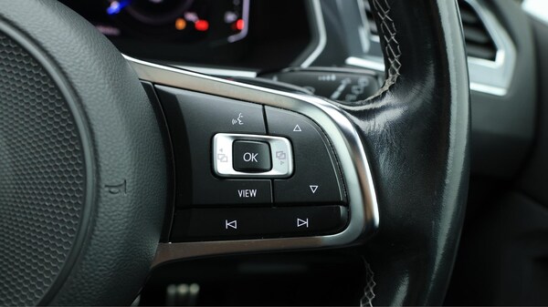 Used Volkswagen Tiguan 2020 for sale - 76238776: Photo 27