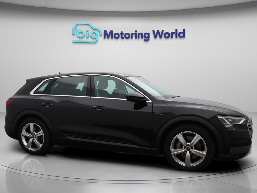 Used Audi e-tron 2022 for sale - 76458056: Photo 1