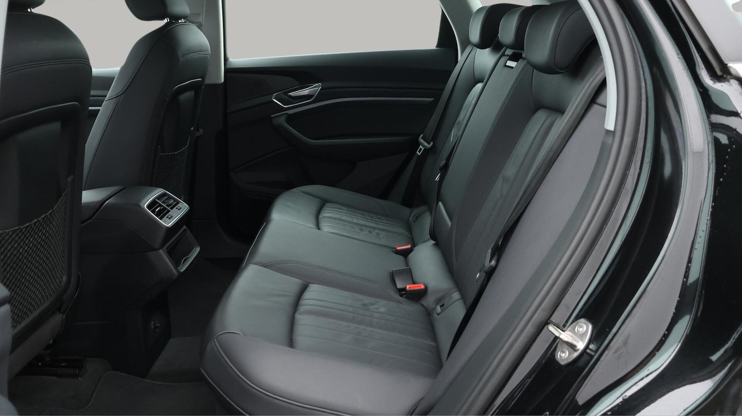 Used Audi e-tron 2022 for sale - 76458056: Photo 17