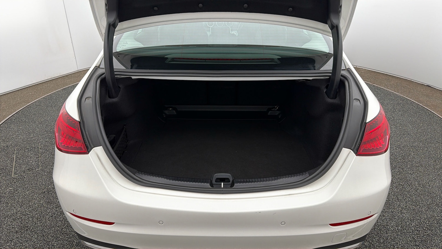 Used Mercedes-Benz C Class 2024 for sale - 78190409: Photo 16