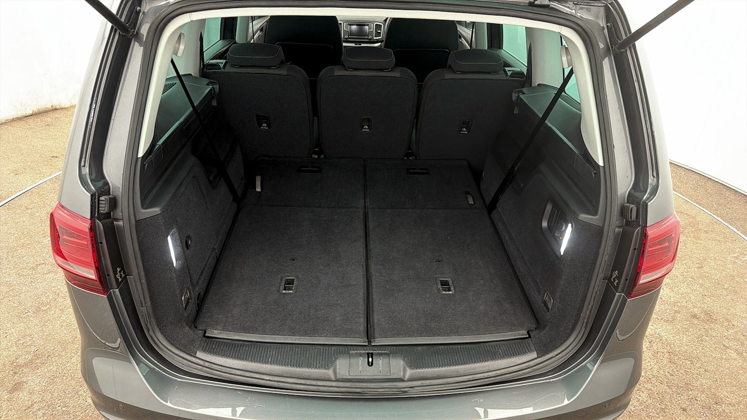 Used Volkswagen Sharan 2021 for sale - 77985167: Photo 16