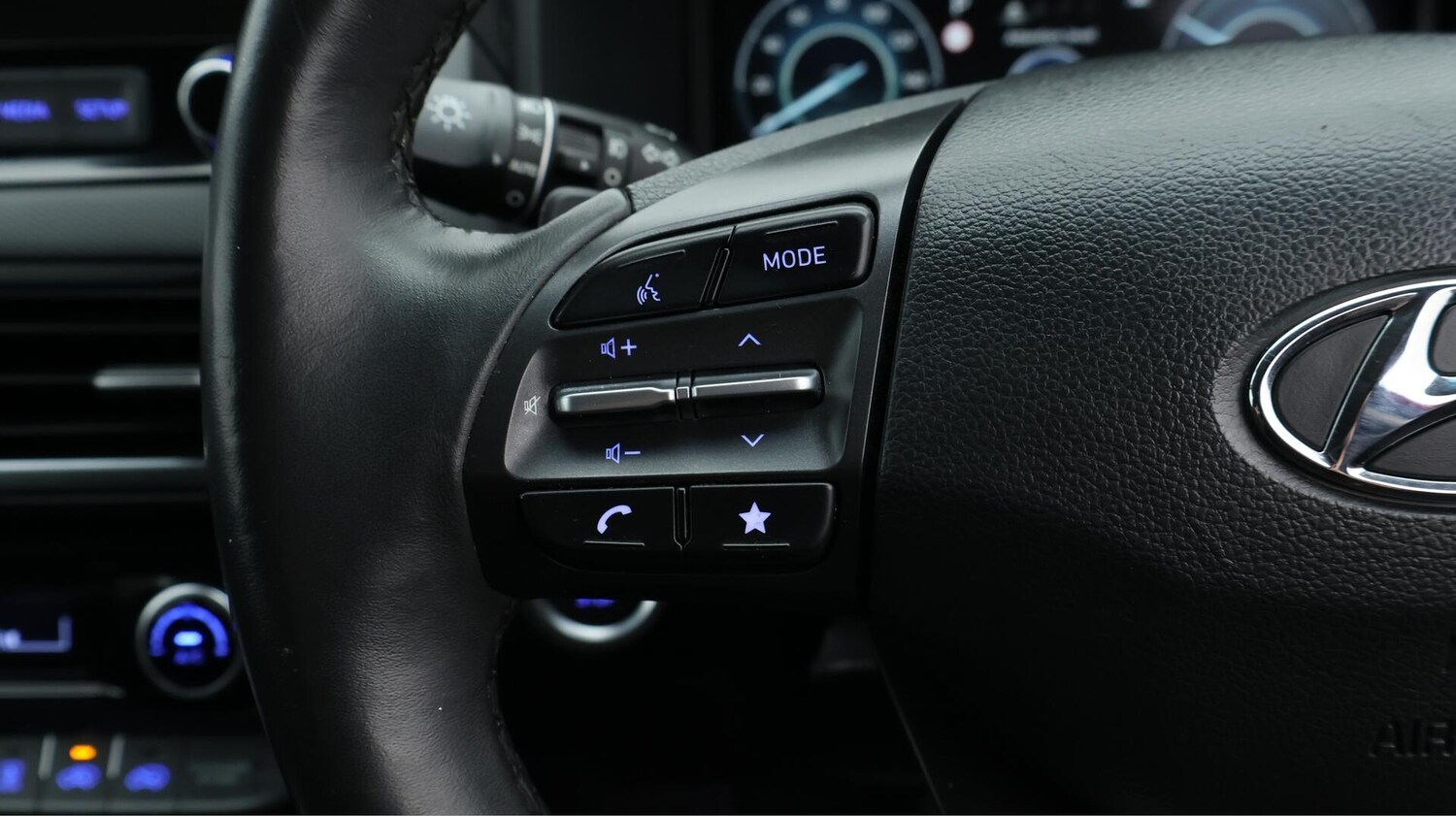 Used Hyundai KONA 2022 for sale - 76295998: Photo 25