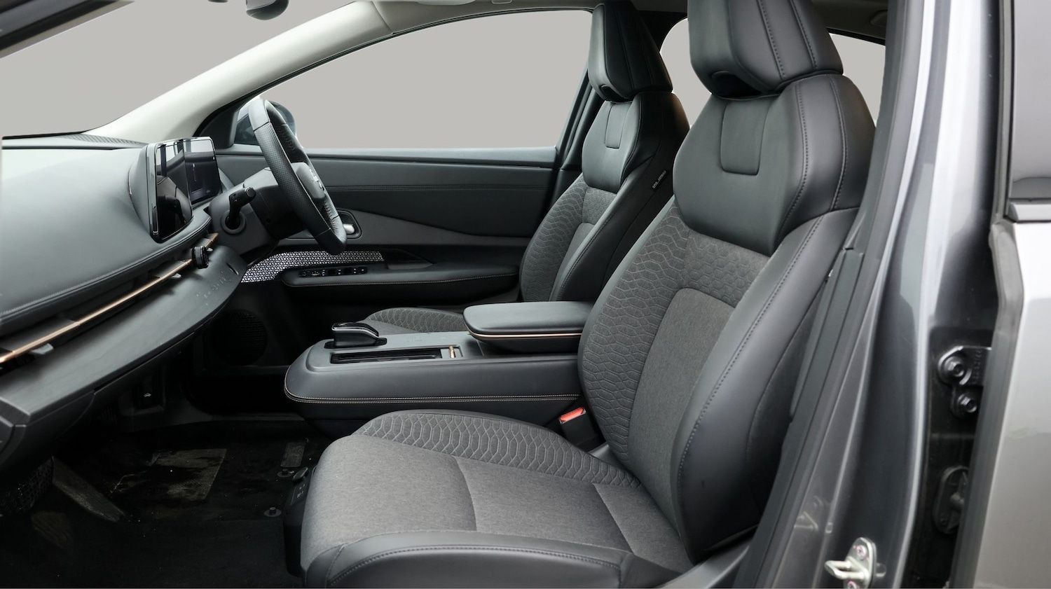 Used Nissan ARIYA 2022 for sale - 77182067: Photo 14