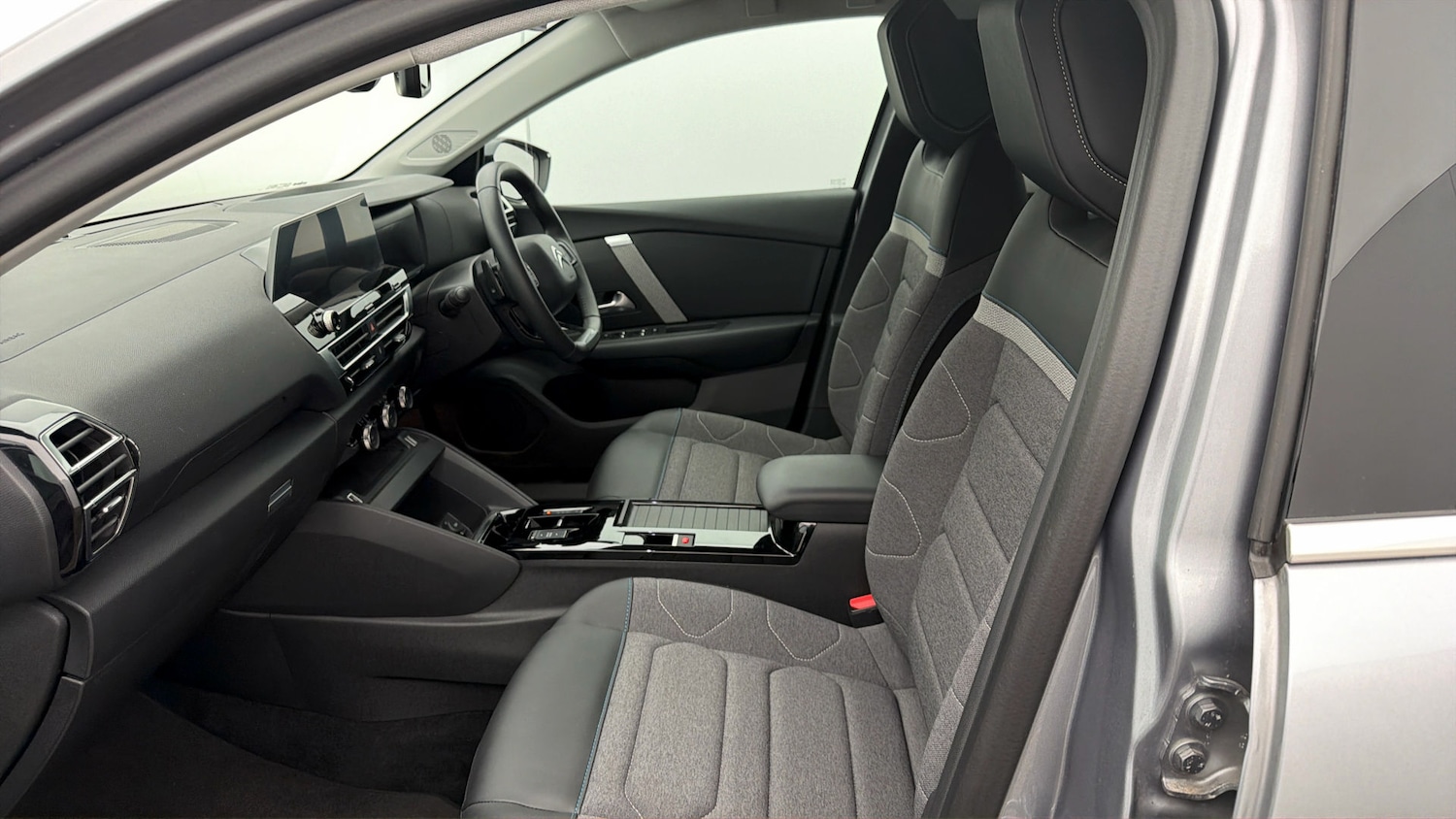 Used Citroen C4 X 2023 for sale - 77997530: Photo 13