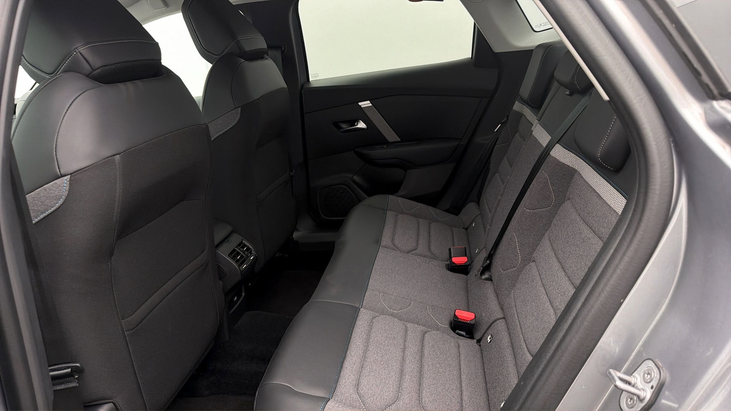 Used Citroen C4 X 2023 for sale - 77997530: Photo 15