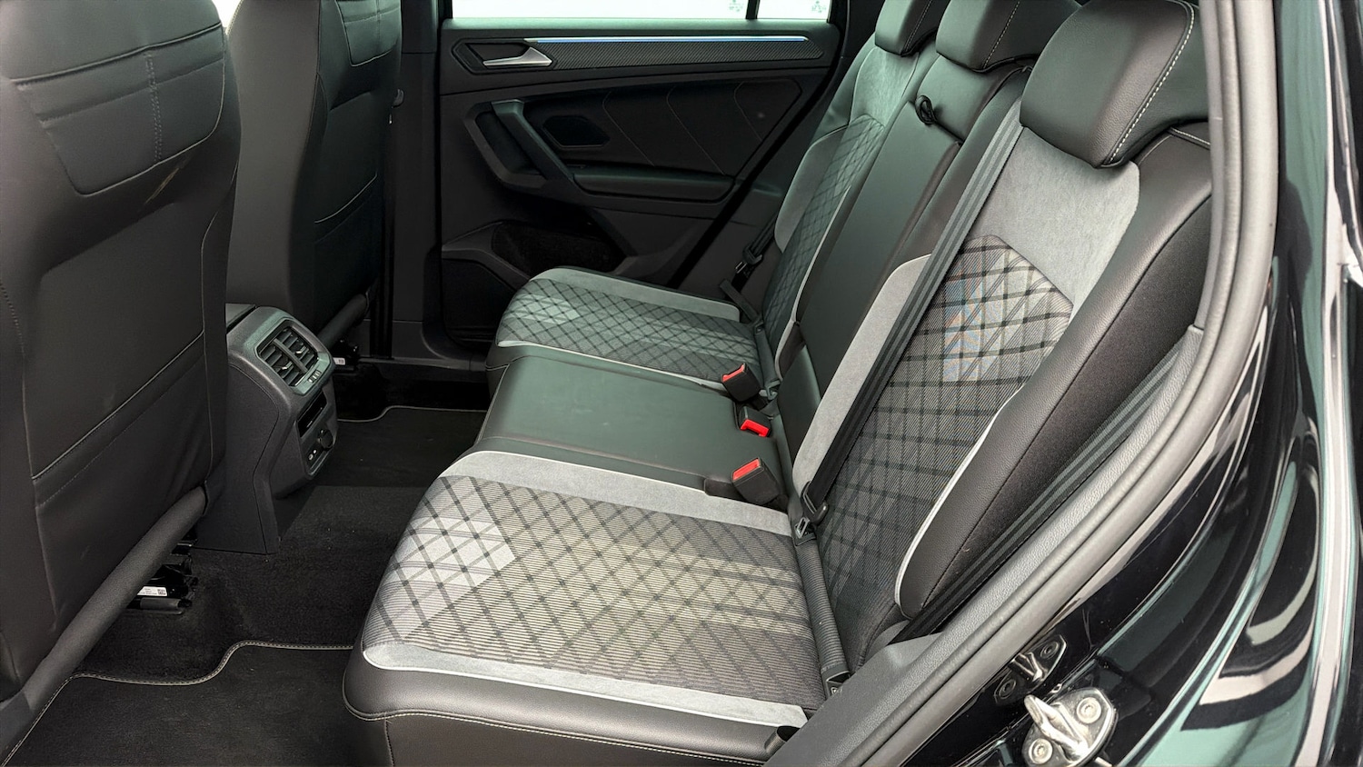 Used Volkswagen Tiguan 2023 for sale - 77966617: Photo 15