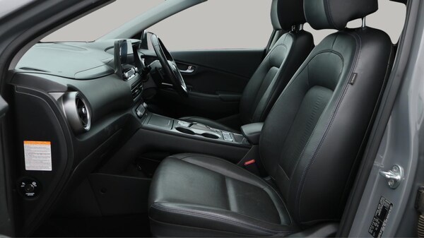 Used Hyundai KONA 2022 for sale - 76158839: Photo 15