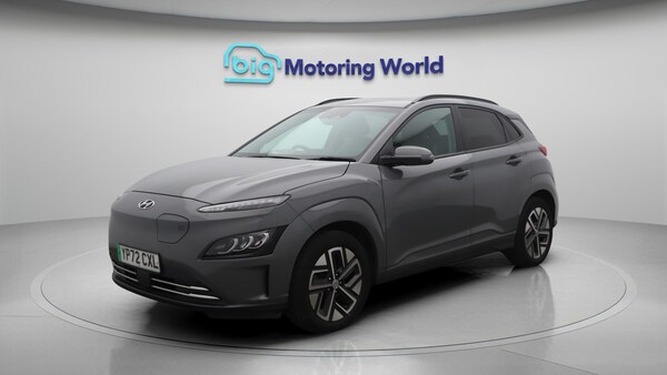 Used Hyundai KONA 2022 for sale - 76158839: Photo 4