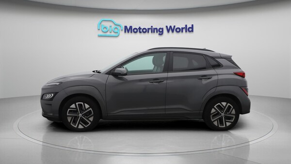 Used Hyundai KONA 2022 for sale - 76158839: Photo 5