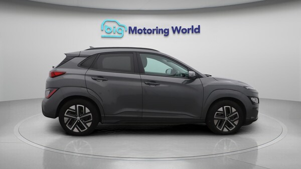 Used Hyundai KONA 2022 for sale - 76158839: Photo 9