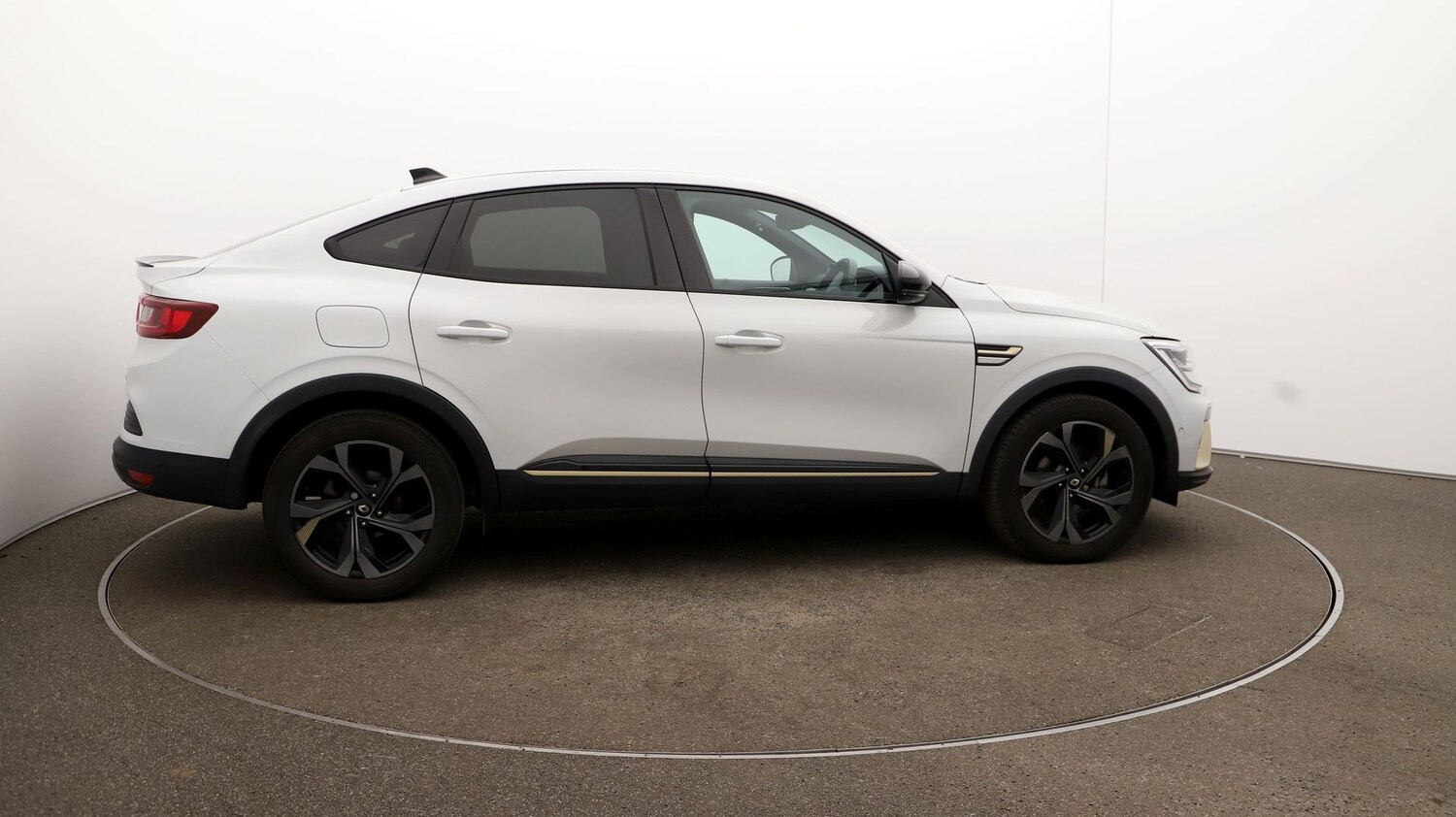 Used Renault Arkana 2023 for sale - 76811392: Photo 42