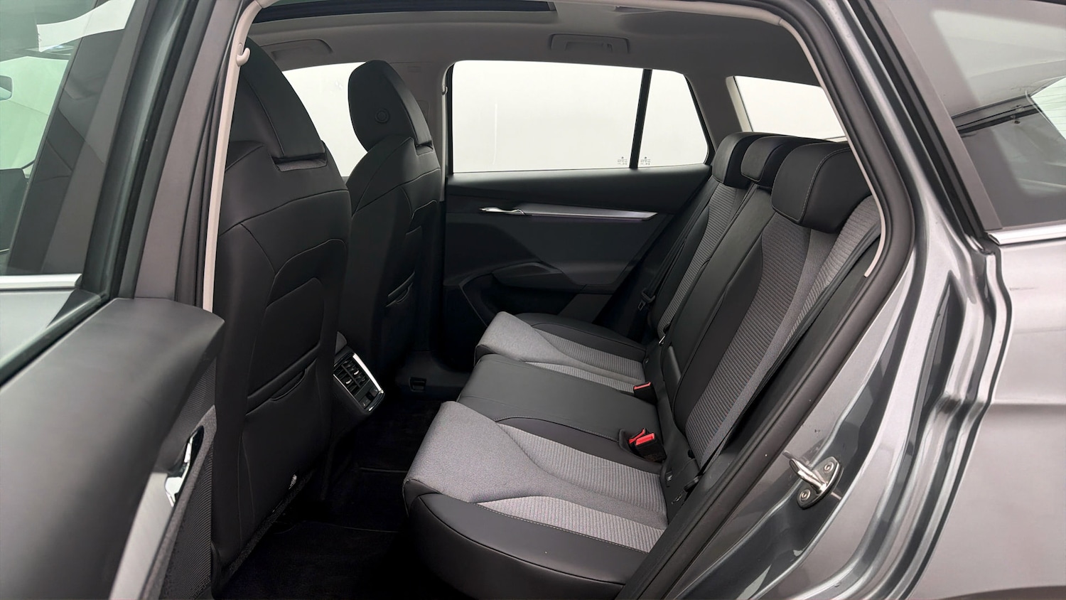 Used Skoda Enyaq 2023 for sale - 77984997: Photo 15