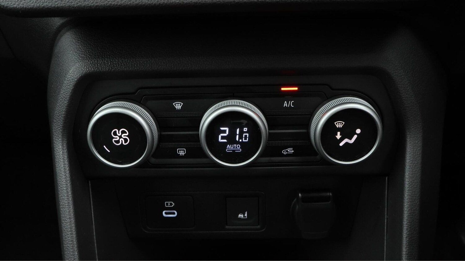 Used Dacia Jogger 2025 for sale - 76457170: Photo 13