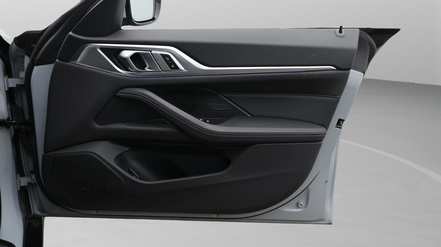 Used BMW i4 2023 for sale - 76644657: Photo 16