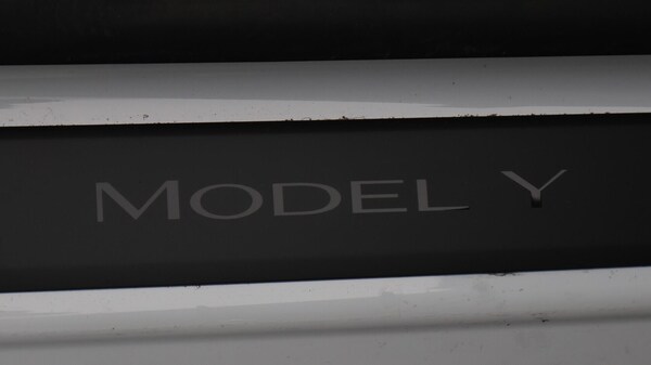 Used Tesla Model Y 2024 for sale - 76246853: Photo 23