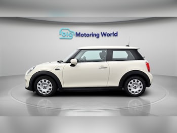 Used MINI Hatch 2020 for sale - 79430131: Photo
